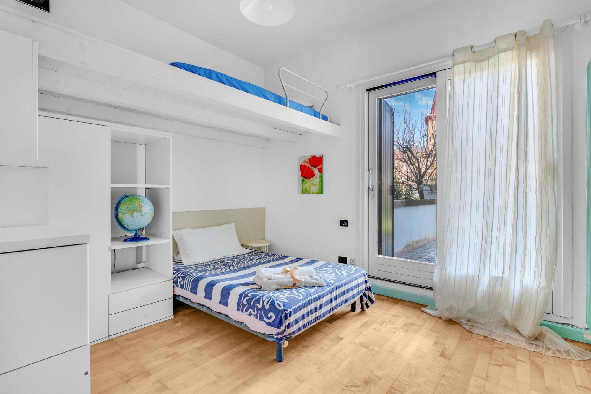 Ampia Dimora A Salo Con Parcheggio E Giardino Apartment Bagian luar foto